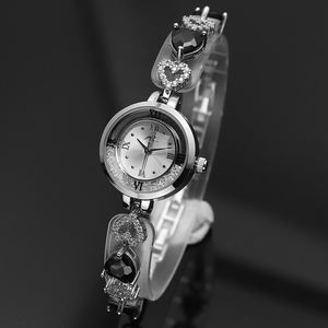 새로운 도착 하트 모양 팔찌 석영 시계 혼합 다이얼 마크가있는 멋진 손목 시계 - Product Image 5