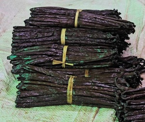 ถั่ววานิลลาปอมโปนาอบแห้ง1กก. 22-25ซม. พร้อมการเตรียมแบบดั้งเดิมสำหรับการส่งออก - Product Image 3