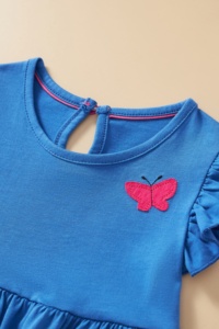2025 estate nuove ragazze vestono blu senza maniche con piccole maniche volanti ricamate vestito per bambini - Product Image 4