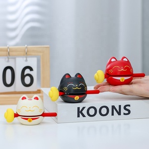 <span class=keywords><strong>Chat</strong></span> porte-bonheur en bois mignon petit poisson de bureau calmant soulagement du Stress ornement de bureau taraudage jouet drôle cadeau à la mode jouer - Product Image 1