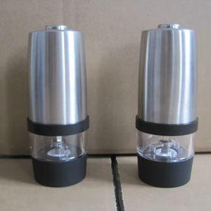Moulin à sel et à poivre électrique efficace à une main à piles avec acier inoxydable - Product Image 6