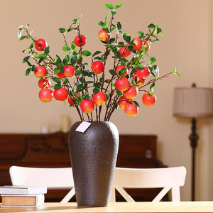 Plante artificielle en forme de branche de pomme dans un vase pour la décoration de la maison et les accessoires de photographie - Product Image 3