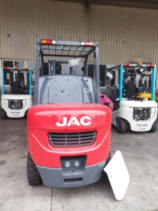 Chariot élévateur à fourche 3t autonome contrepoidsé avec <span class=keywords><strong>batterie</strong></span> lithium 80V, déplacement latéral et rotation, Anhui Heli Co, nouveau chariot à fourche rétractable - Product Image 6