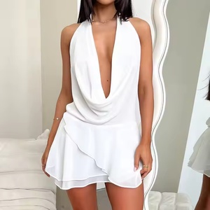 Vestido Mini Blanco Elegante Personalizado para Mujer, con Cintura Elástica, Diseño Tejido con Parches, para Fiestas de Primavera, MOQ Bajo - Product Image 1