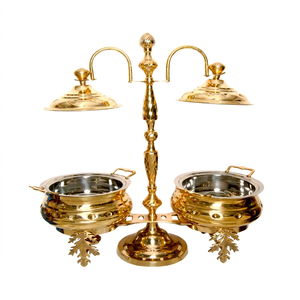 Ensemble de réchauds de buffet de luxe traditionnels en laiton doré, avec gravure et moulage, 4/6/8L, pour traiteur et événements - Product Image 1