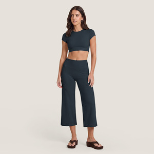 Conjunto de Ropa Deportiva para <span class=keywords><strong>Mujer</strong></span>, Logotipo Personalizado, <span class=keywords><strong>Camiseta</strong></span> <span class=keywords><strong>North</strong></span> <span class=keywords><strong>Face</strong></span>, Capri Yoga, Top de Yoga para <span class=keywords><strong>Mujer</strong></span> - Product Image 3