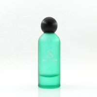 Flacon de parfum en verre givré vert menthe de 80 ml, vide, avec atomiseur, bouchon en bois, brume fine dorée, col serti
