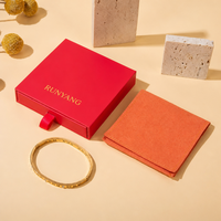Ensemble d'emballages de bijoux couleur personnalisée avec boîte cadeau à tiroir et pochettes à ruban pour marques de bijoux et magasins de détail