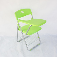Chaise de réunion de bureau de style moderne chaise de formation PP pliable en usine avec tableau d'écriture
