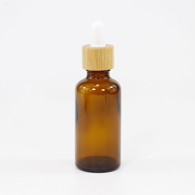 Wholesale Luxury Different Capacities Glass Cosmetic Dropper Amber Essential Oil Bottles Refillable Glass Container for Skincare