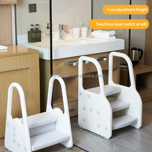 Banquinho Dobrável Inovador e Ecológico para Crianças, Durável, Portátil, de Plástico Moderno para Uso em Ambientes Externos, Quarto, Sala de Estar e Cozinha - Product Image 5