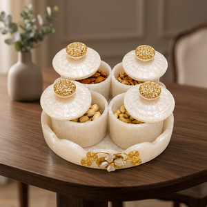Ensemble de contenants de rangement alimentaire classiques en résine de luxe avec couvercles, compartimentés, hermétiques et anti-humidité, pour la table, la cuisine et les fêtes, blanc et or - Product Image 1