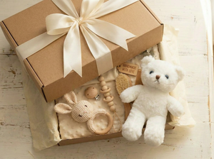 KAIYUE Coffret Cadeau <span class=keywords><strong>Naissance</strong></span> 7 Pièces en Coton, Grenouillère, Cadeau de <span class=keywords><strong>Naissance</strong></span> <span class=keywords><strong>Personnalisé</strong></span>, Crochet Fait Main, Boîte d'Appréciation pour Nouvelle Maman - Product Image 5
