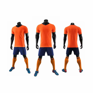 เสื้อฟุตบอลสำหรับทุกเพศเสื้อกีฬาฟุตบอลผ้าโพลีเอสเตอร์ยืดระบายอากาศป้องกันแบคทีเรีย100% - Product Image 2