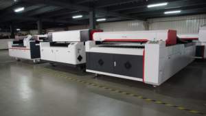 JQLASER 60W/80W/100W/150W/180W/200W CO2 CNC Máquina cortadora de grabado láser 1325E Precio de suministro directo de fábrica - Product Image 2