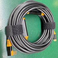 Kabel Utech USB-C ke USB-C 32' (10m) Lurus Sudut-Siku Berjalin Dual In-line TetherBoosts Eksklusif untuk Transfer Data Kamera Komputer