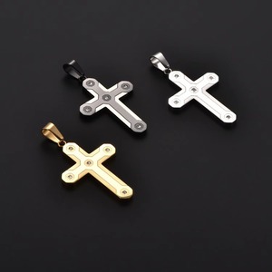 Colgantes Cruzados de Fibra de Carbono con Diseño Creativo de Camuflaje, Amuleto Punk para Hombre, Material de Acero Inoxidable, Joyería Religiosa - Product Image 3