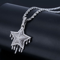 Colliers pour hommes et femmes de style hip-hop, entièrement ornés de pendentifs pentagrammes en zircon.