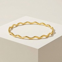 Bracelet en acier inoxydable pour femme, design ondulé tendance, empilable, pour tenues quotidiennes, bijoux de mode imperméables