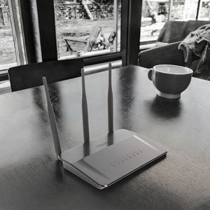 Routeur sans fil portable double bande D-Link DIR-809 AC750, nouveau, 750 Mbps, pare-feu, répéteur, 5 GHz et 2,4 GHz, utilisation domestique, fonction VoIP - Product Image 3