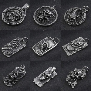 Collier pendentif crâne en acier inoxydable, bijoux effrayants, style punk pour hommes - Product Image 2