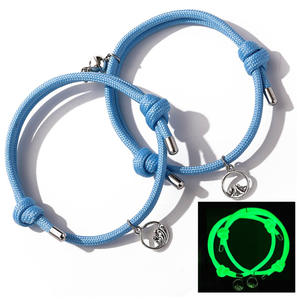 Pulsera de cuerda luminosa para parejas, juego de pulseras magnéticas de regalo para el Día de San Valentín - Product Image 3