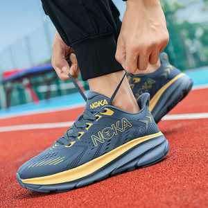 Zapatillas de running cómodas para hombre, superventas 2026, personalizables, transpirables, con suela gruesa, diseño antideslizante, plantilla de PVC y forro de malla. - Product Image 5