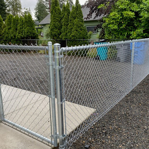 Hot Dipped Galvanized Cyclone Wire Mesh Roll Low Prices Farm Agriculture Chain Link Fence Roll Waterproof Greening Wire Fence - Product Image 3