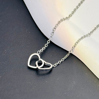 Collar de Lujo para Mujer con Cadena de Clavícula de Acero Inoxidable y Colgante en Forma de Corazón con Diseño Exclusivo y Accesorios de Moda