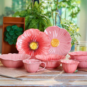 Juego de Platos de Porcelana con Diseño Floral en Relieve de Diseño Coreano Ecológico con Diseño Moderno Pintado a Mano para Fiestas, Cenas <span class=keywords><strong>y</strong></span> Vajilla - Product Image 1