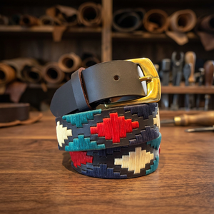 Última Llegada, Cinturón B S International FTR6750 de Estilo Vintage, Cuero Vacuno, Hebilla Cuadrada de Acero con Diseño 3D, Calidad Premium - Product Image 1