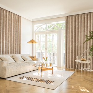 Tende Oscuranti Totali Brown Branch Whisper, Drappeggi Floreali Color Crema Tè al Latte con Occhielli, per Soggiorno Minimalista, Vendita all'Ingrosso al Metro - Product Image 1