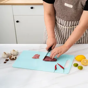 Toptan Multisize dikdörtgen plastik kesme tahtası çok fonksiyonlu doğrama kesme tahtası mutfak