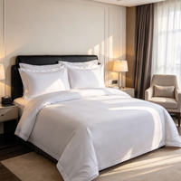 Parure de lit d'hôtel de luxe 300TC 100% coton, housse de couette, drap plat et taie d'oreiller doux et blancs pour grossistes en linge d'hôtel