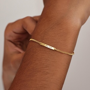Bracelet personnalisé anti-corrosion en acier inoxydable avec nom gravé, mini chaîne brossée, cadeau transfrontalier - Product Image 4