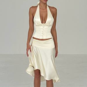 Ensemble 2 pièces élégant en satin pour femme : haut licou et jupe midi fluide asymétrique à volants taille haute - Product Image 1