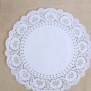 Manteles Individuales Redondos Blancos Mini <span class=keywords><strong>de</strong></span> 12 Pulgadas, Desechables, Resistentes a la Grasa, Ecológicos, Clásicos, <span class=keywords><strong>de</strong></span> Papel <span class=keywords><strong>con</strong></span> Encaje, para Pasteles, Tazas <span class=keywords><strong>de</strong></span> Café - Product Image 1