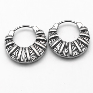 Pendientes de aro minimalistas étnicos y únicos, diseño geométrico de acero de titanio, forma de media luna, joyería de acero inoxidable 316 - Product Image 1