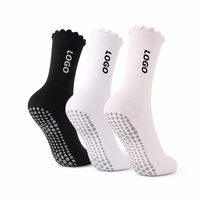 Chaussettes de yoga personnalisées à volants de couleur unie pour femmes, antidérapantes, de qualité supérieure, confortables, pour le fitness, le ballet et le Pilates