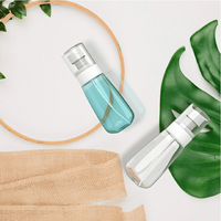 Flacon pulvérisateur à fine brume de 60 ml pour l'hydratation du visage avec une ultra micro-buse, atomiseur en plastique rechargeable, anti-fuite pour les soins de la peau