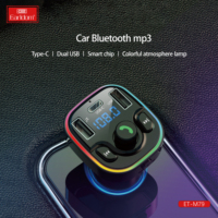 Cargador de Coche Earldom con Doble USB, Carga Rápida, 7 Colores, Manos Libres y Transmisor FM, Kit de Audio Compatible con Formatos MP3 y APE