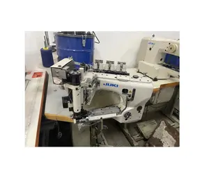 Jukis 35800 Gebruikte Gebogen Arm Type Drie-Naald Dubbele Lus Naaimachine