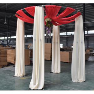 Poteaux télescopiques ronds réglables en aluminium argenté et rideaux en velours pour décorations de mariage, salons professionnels et cabines photo - Product Image 2