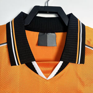 ชุดเล่นฟุตบอลชุด1999/00ย้อนยุควาเลนเซียเครื่องแบบแขนสั้นระบายอากาศได้ดีสำหรับการแข่งขันในสโมสรยุโรป - Product Image 4