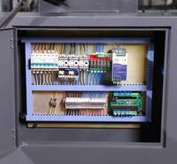 Mini scie à ruban manuelle à tension, moteur 1,5 kW, capacité de coupe 450 mm, composants en acier inoxydable pour la découpe de métaux et d'engrenages