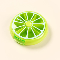 Voyage poche enfant adulte boîte à pilules créatif Portable Mini 7 jours hebdomadaire forme circulaire rotatif mignon fruits Style pilule boîte de rangement