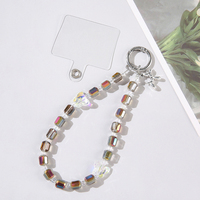Chaîne de poignet en alliage de zinc avec perles de cristal style INS, porte-clés mignon, pendentif pour sac ou chien, pour femme, chaîne de téléphone anti-perte, portable et durable