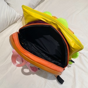 Mochila cruzada con diseño divertido de queso en forma de hamburguesa, con cierre de cremallera y forro de poliéster, estilo Ita. - Product Image 2