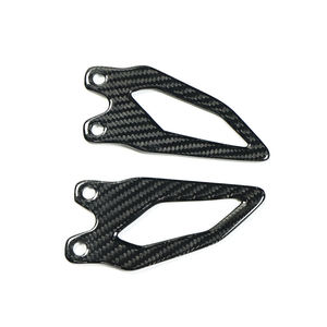 Protector de Talón de Fibra de Carbono Seca 3K para Carenado de Motocicleta Yamaha YZF R9 2026+ Autoclave - Product Image 5