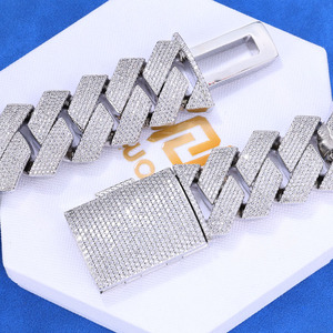 สร้อยข้อมือผู้ชายแบบคิวบันประดับเพชรซิร์คอนหกแถวทรงข้าวหลามตัด สไตล์ฮิปฮอป แฟชั่นเครื่องประดับอินเทรนด์  รับสั่งทำตามแบบ  แบรนด์ Tanjing - Product Image 3